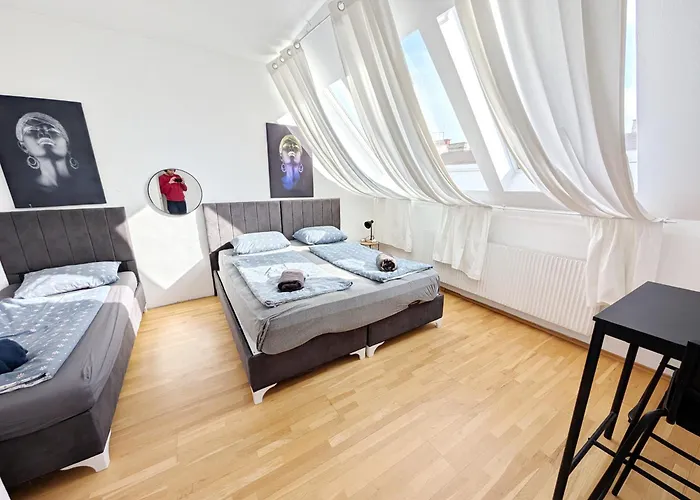 בית אירוח Charming At Maerzstrasse Close To Attractions Mz49 *
